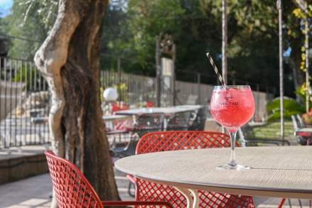 La Lune de Mougins à Mougins terrasse boire un verre