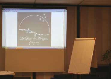 Reunion projection video Séminaire à Mougins Hôtel La Lune de Mougins 3 étoiles